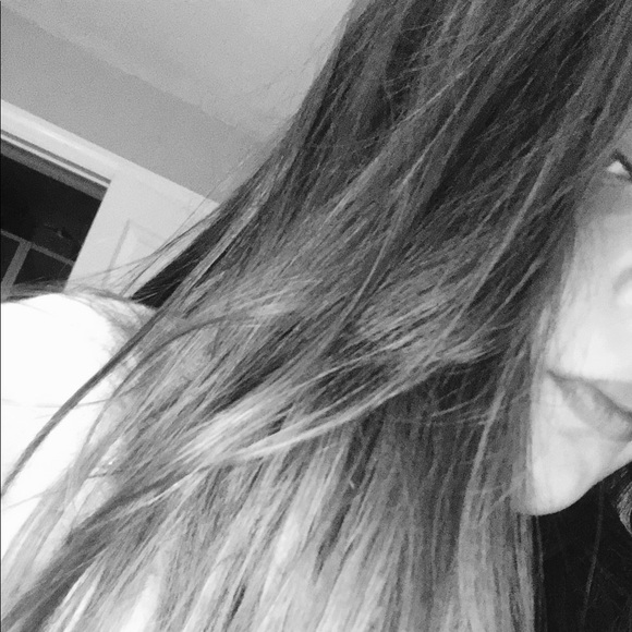 Meet your Posher, Lia - Picture 1 of 1